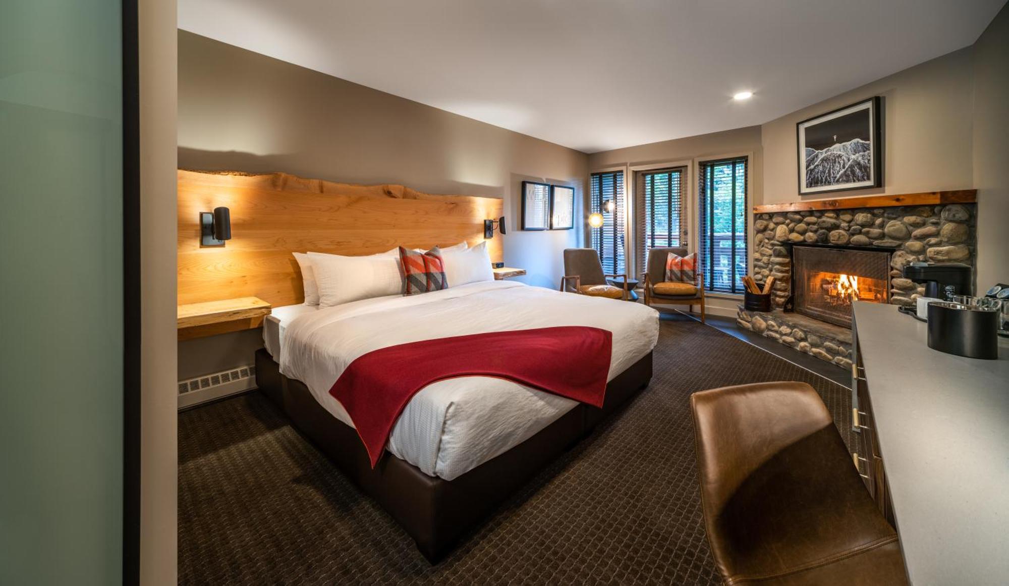 Buffalo Mountain Lodge Банф Экстерьер фото